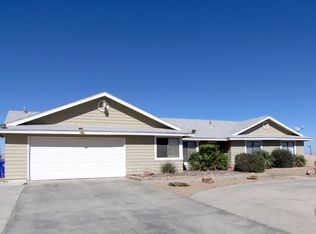 11796 Chisholm Trl, Victorville, CA 92392