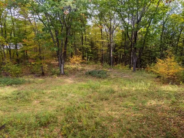 67 Burgess Way, Brattleboro, VT 05301