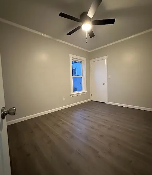 397-407 William St Fall River, MA Cozy 2 Bedroom Steps From Battleship Cove & the Updated Waterfront — Photo 17