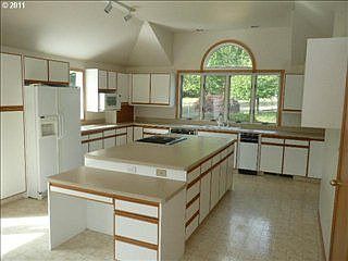 3rd image of 21415 NE 182nd Ave