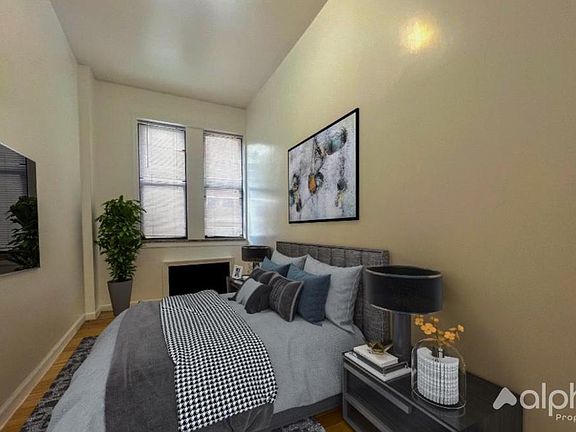 2nd image of 315 E 108th St APT 1G