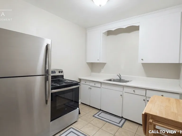 1007 Adelaide St N #10 — Photo 2