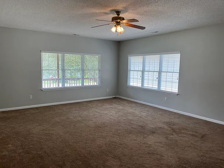 242 Highland Golf Dr — Photo 7