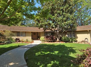824 La Mesa Dr, Portola Valley, CA 94028