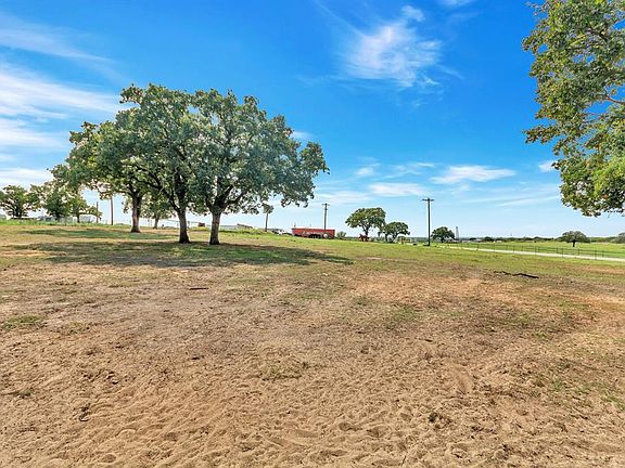4th image of 243 County Road 1180