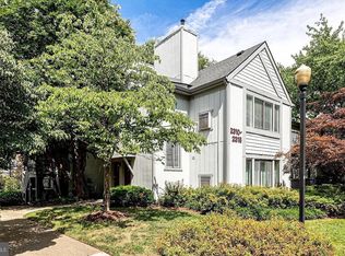 2312 Hunters Run Dr #2312, Reston, VA 20191