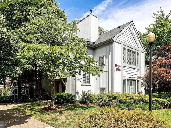 2312 Hunters Run Dr #2312, Reston, VA 20191