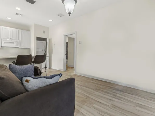 106 Bonaire Ln, Jupiter, FL 33458