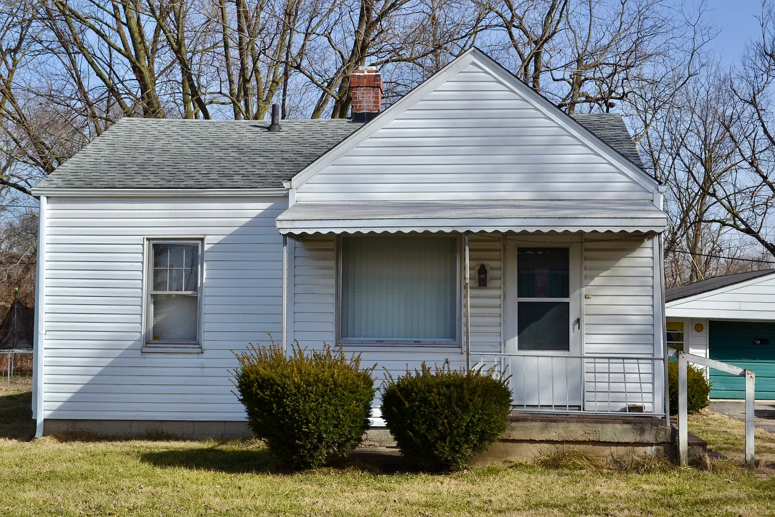 3141 4th Ave E photo 1