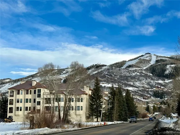 2800 Eagleridge Dr #B-11, Steamboat Springs, CO 80487