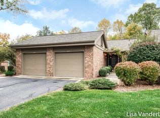 3412 Eagle Ridge Ct NE, Grand Rapids, MI 49525