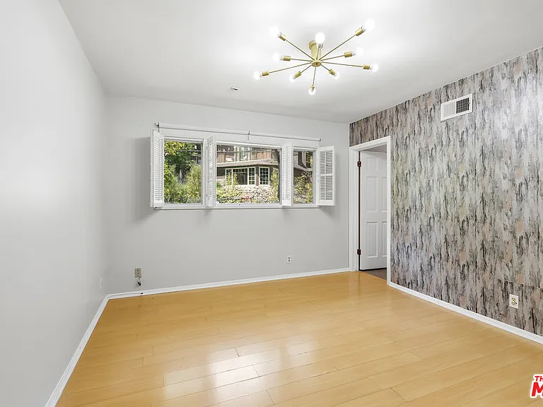 11410 Canton Dr — Photo 24