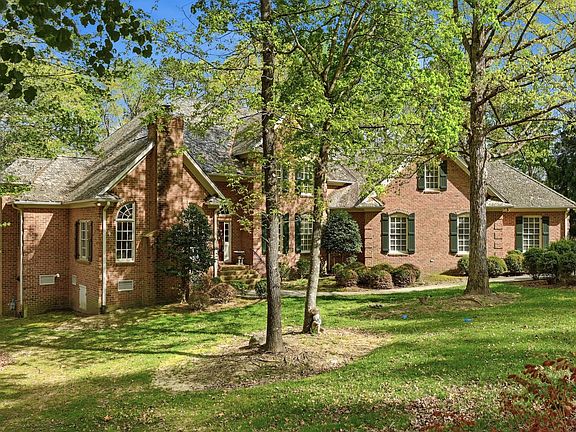 3rd image of 4413 Turnberry Cir