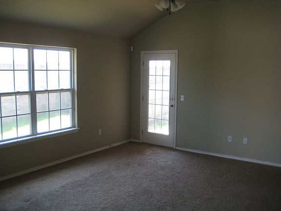 3rd image of 2232 NW 198th St