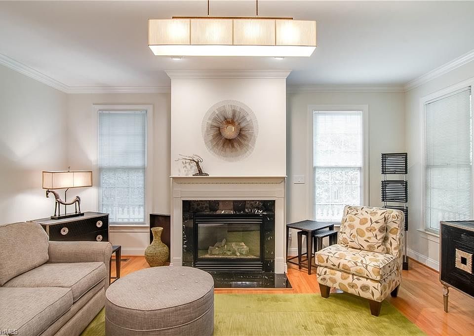 1st image of 40 Kinglet Cir