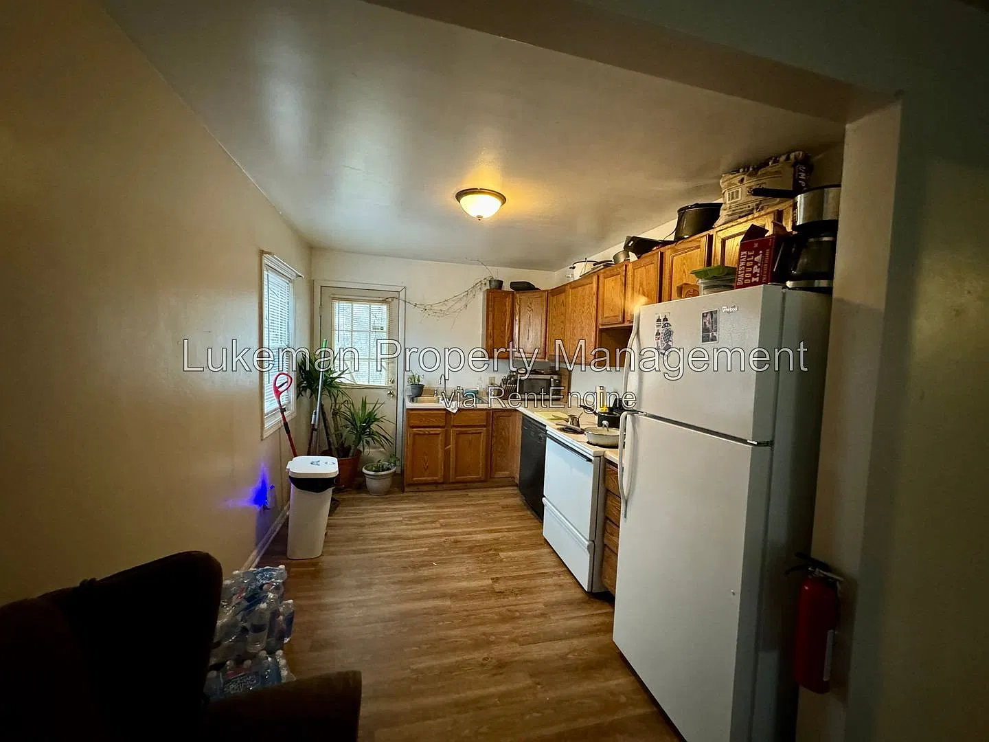 2 bed, 1.0 bath, $1,000 — Photo 2