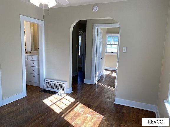3rd image of 1629 Peterson St
