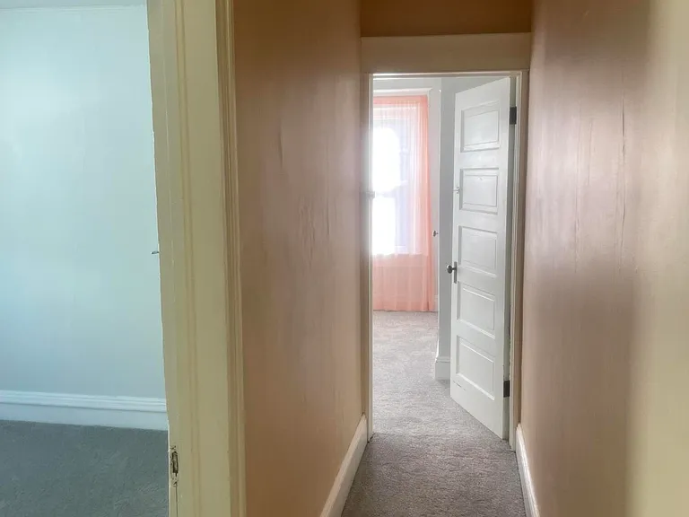 2303 Boulevard Ave — Photo 9