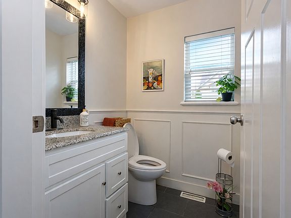 3rd image of 2163 Merlot Blvd #1