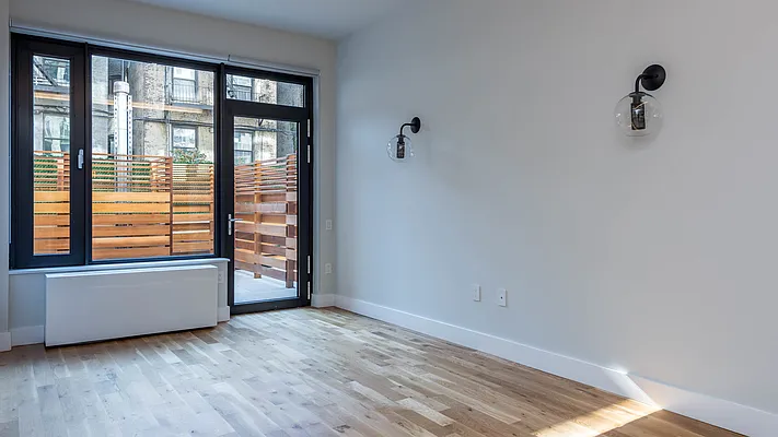 Rented by Nooklyn NYC LLC | media 42