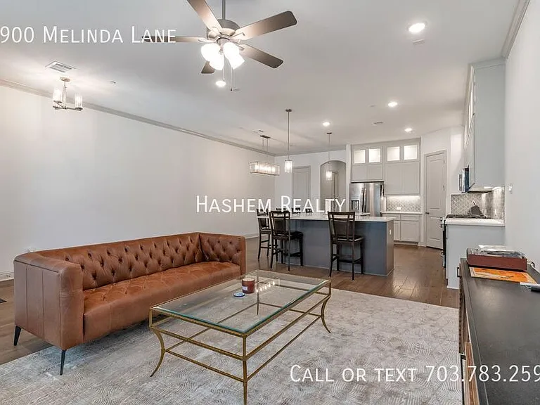 1900 Melinda Ln — Photo 5