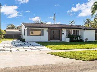 3305 SW 93rd Ct, Miami, FL 33165