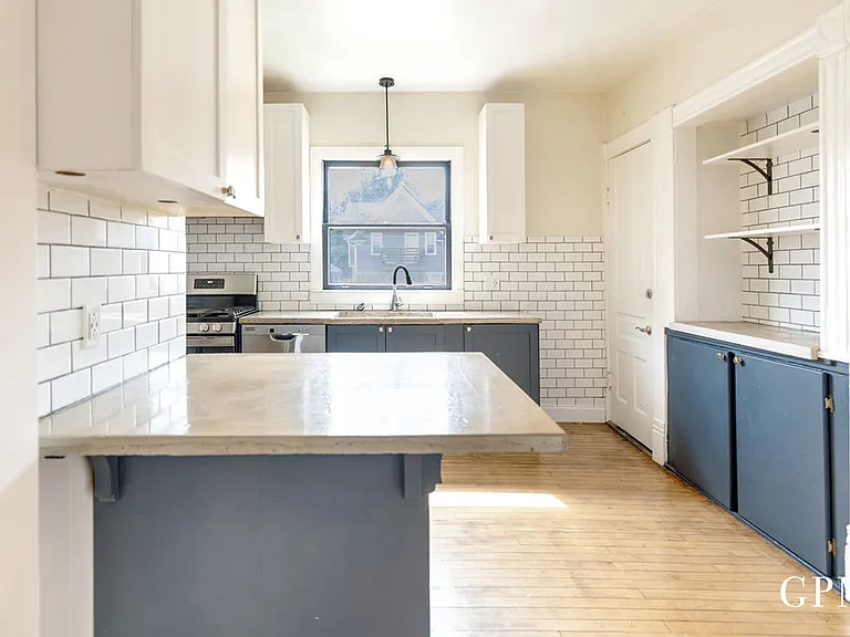 423 Barker Ave NW #1 — Photo 3