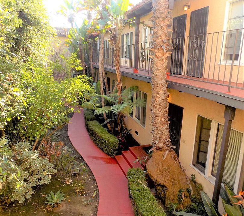 2nd image of 1008 E 3rd St APT 2