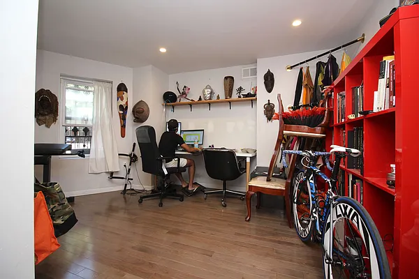 Rented by Nooklyn NYC LLC | media 21