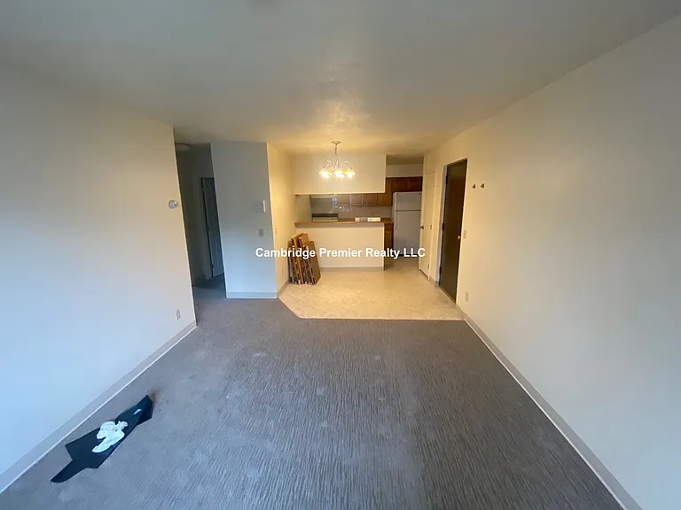 148 Sycamore St #10 — Photo 7