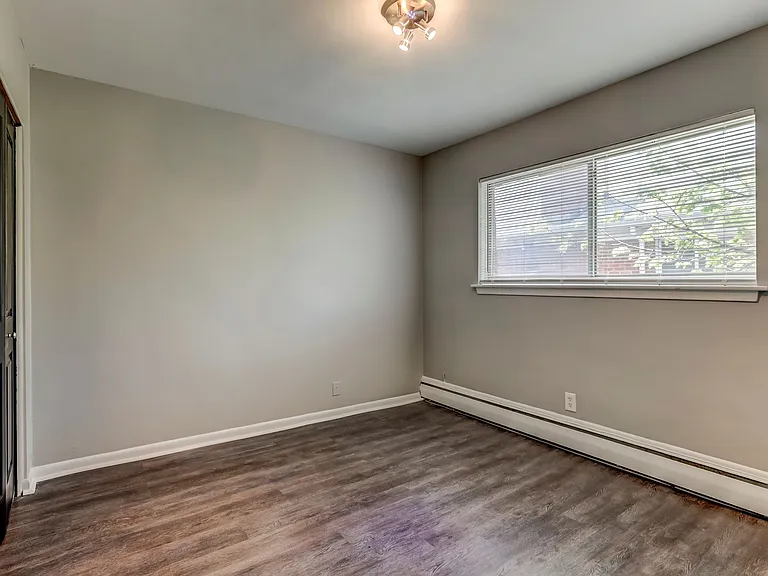 629 Maple Rd — Photo 8