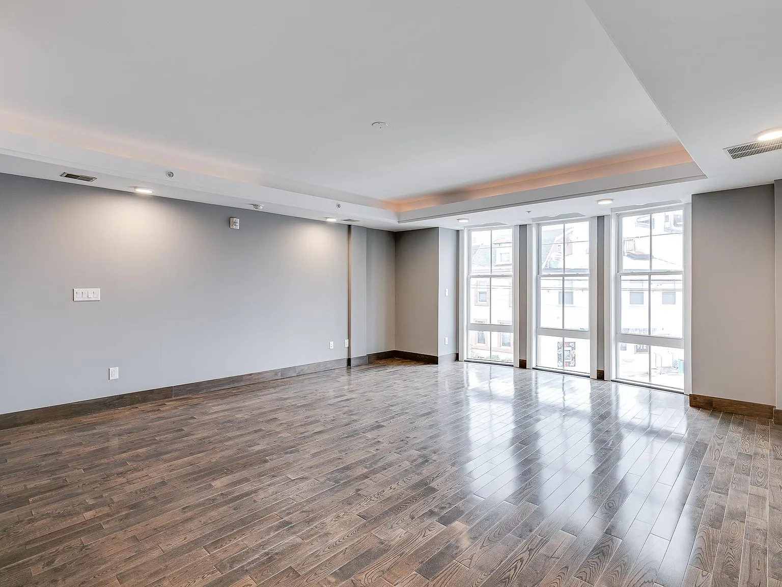 3 bed, 1500 sqft, $2,900 — Photo 4