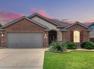 529 Beechgrove Ter, Fort Worth, TX 76140