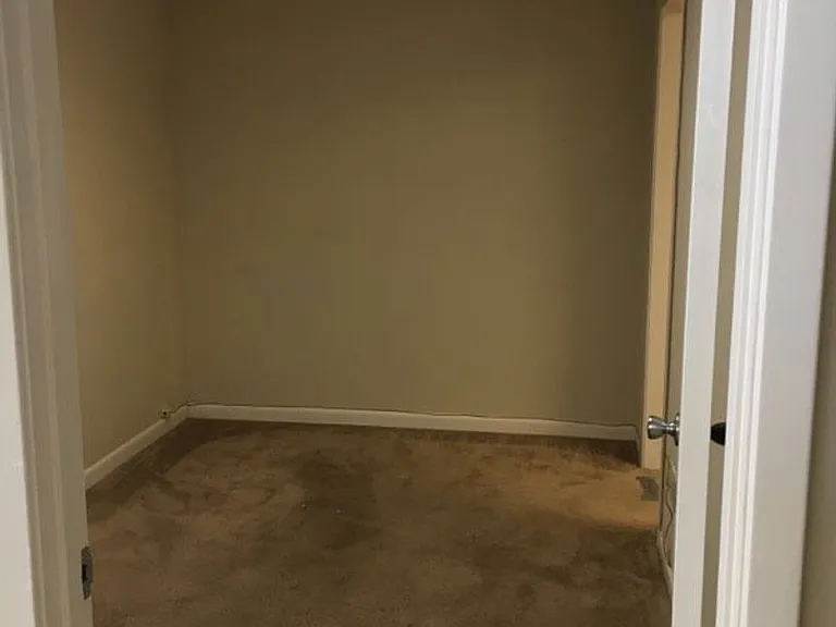 606 S Trenton St #23 — Photo 6