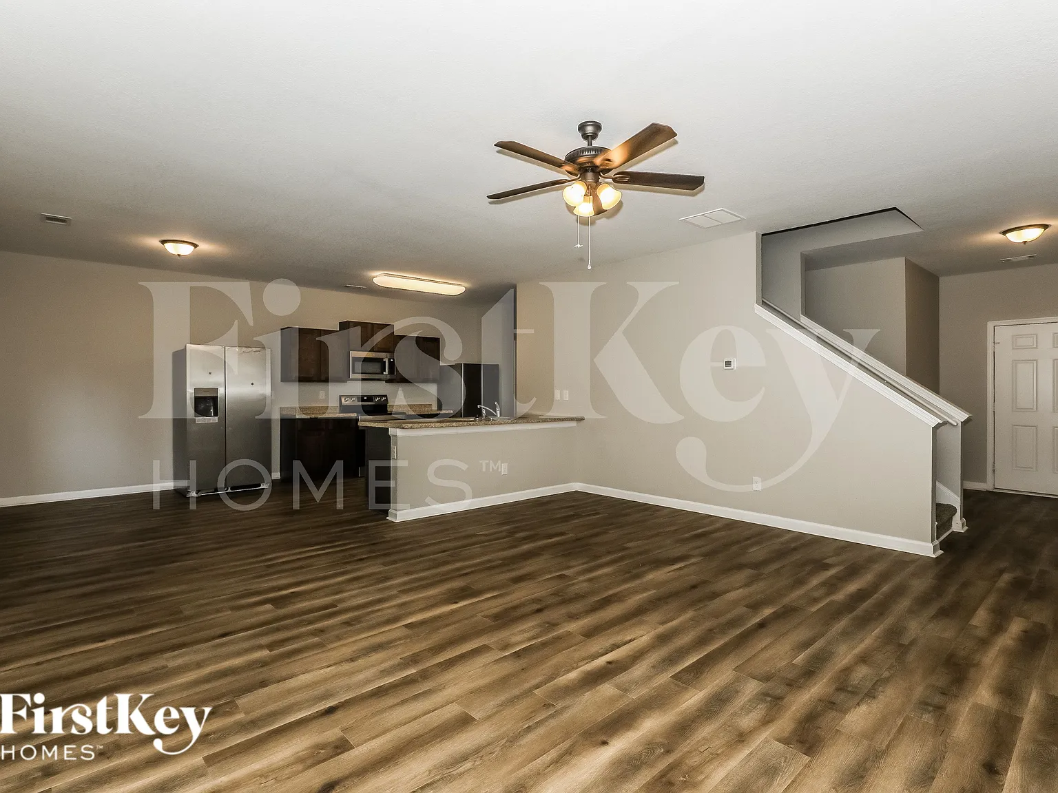 3 bed, 2.5 bath, 1932 sqft, $2,080 — Photo 4