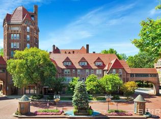 1 Station Sq APT 401, Forest Hills, NY