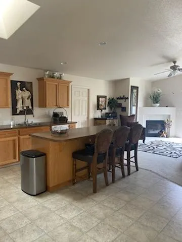 3626 Loren St NE Photo 1