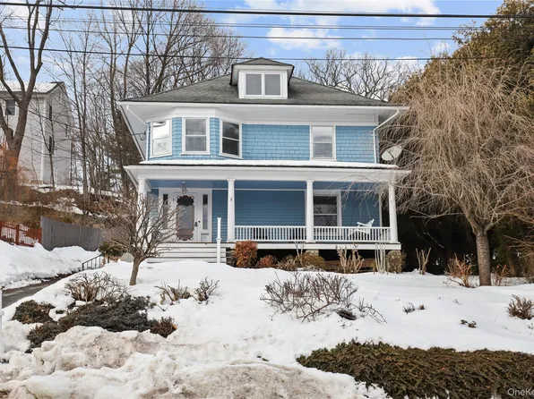 50 Oak St, Brewster, NY 10509