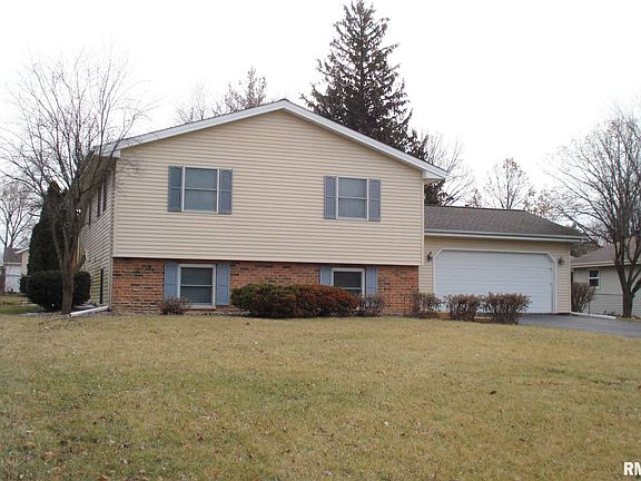 3rd image of 471 Bandy Ave