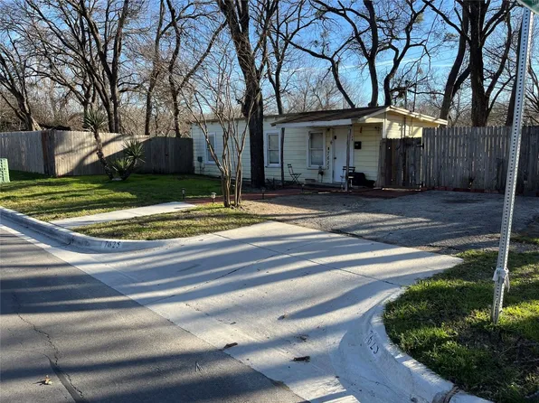 7625 Marys Creek Dr, Fort Worth, TX 76116