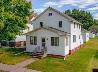 425 South Broadway, Wells, MN 56097