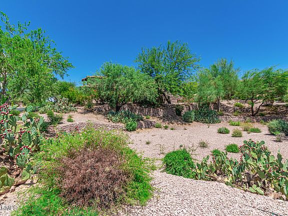 4th image of 2671 S Moonlight Dr