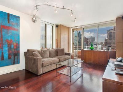 236 E 47th St APT 23B, New York, NY, 10017