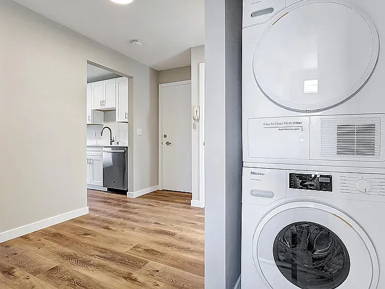 4023 California Ave SW #202 — Photo 9