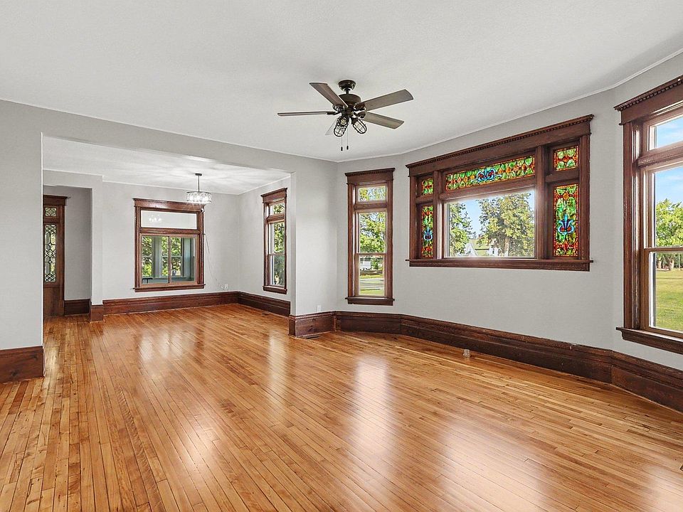 1st image of 501 Forest St