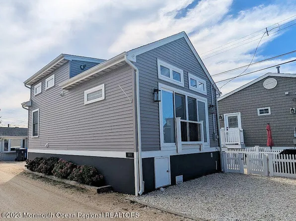 105 W Amberjack Way, Lavallette, NJ 08735