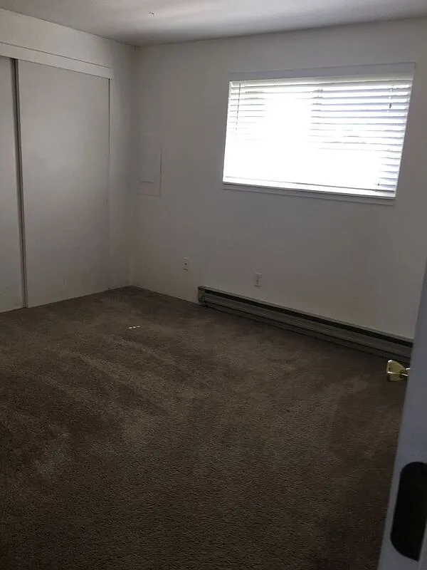 2 bed, 1.0 bath, 925 sqft, $1,450 — Photo 3