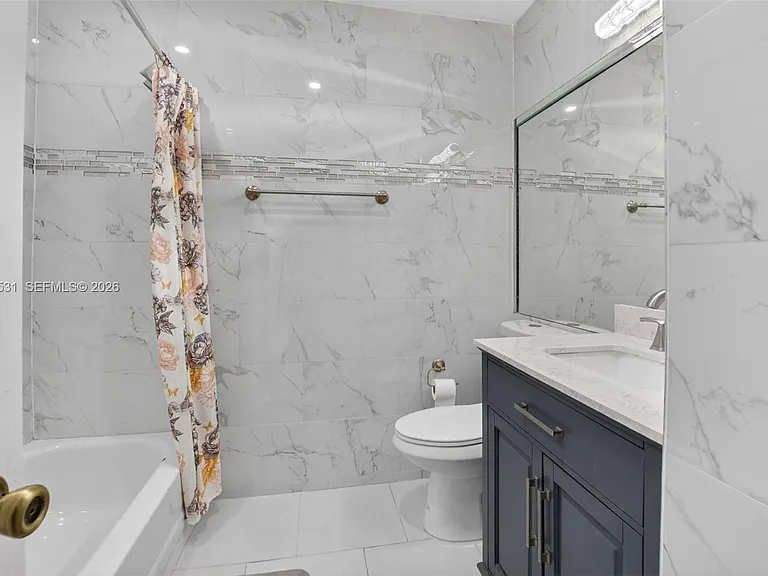 5133 Brisata Cir #L — Photo 82