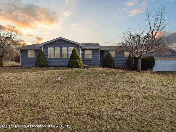 6715 McDonald Rd, Olivet, MI 49076