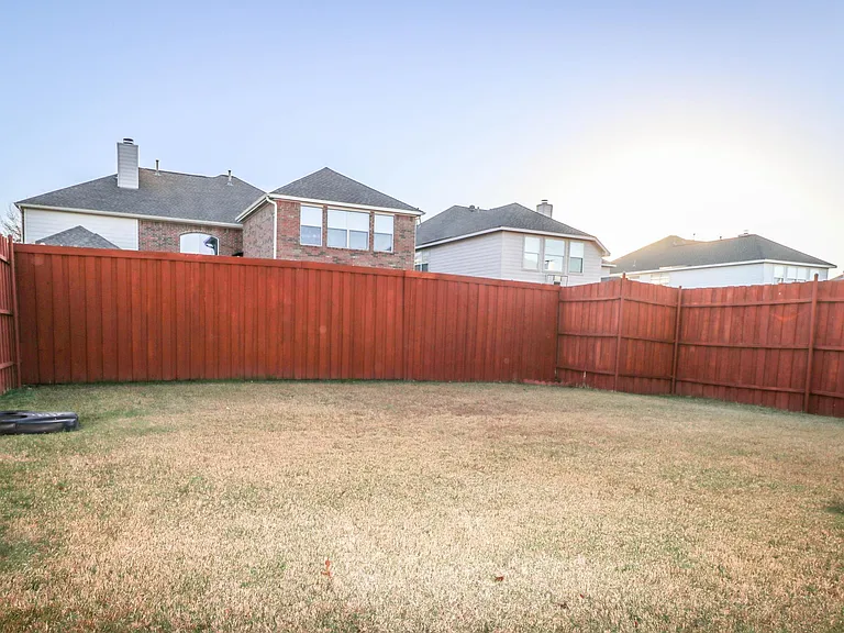 1183 Heathrow Dr — Photo 34